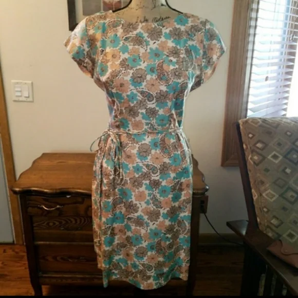 One of a kind Mid late 50's vintage Madmen dress - Picture 9 of 12